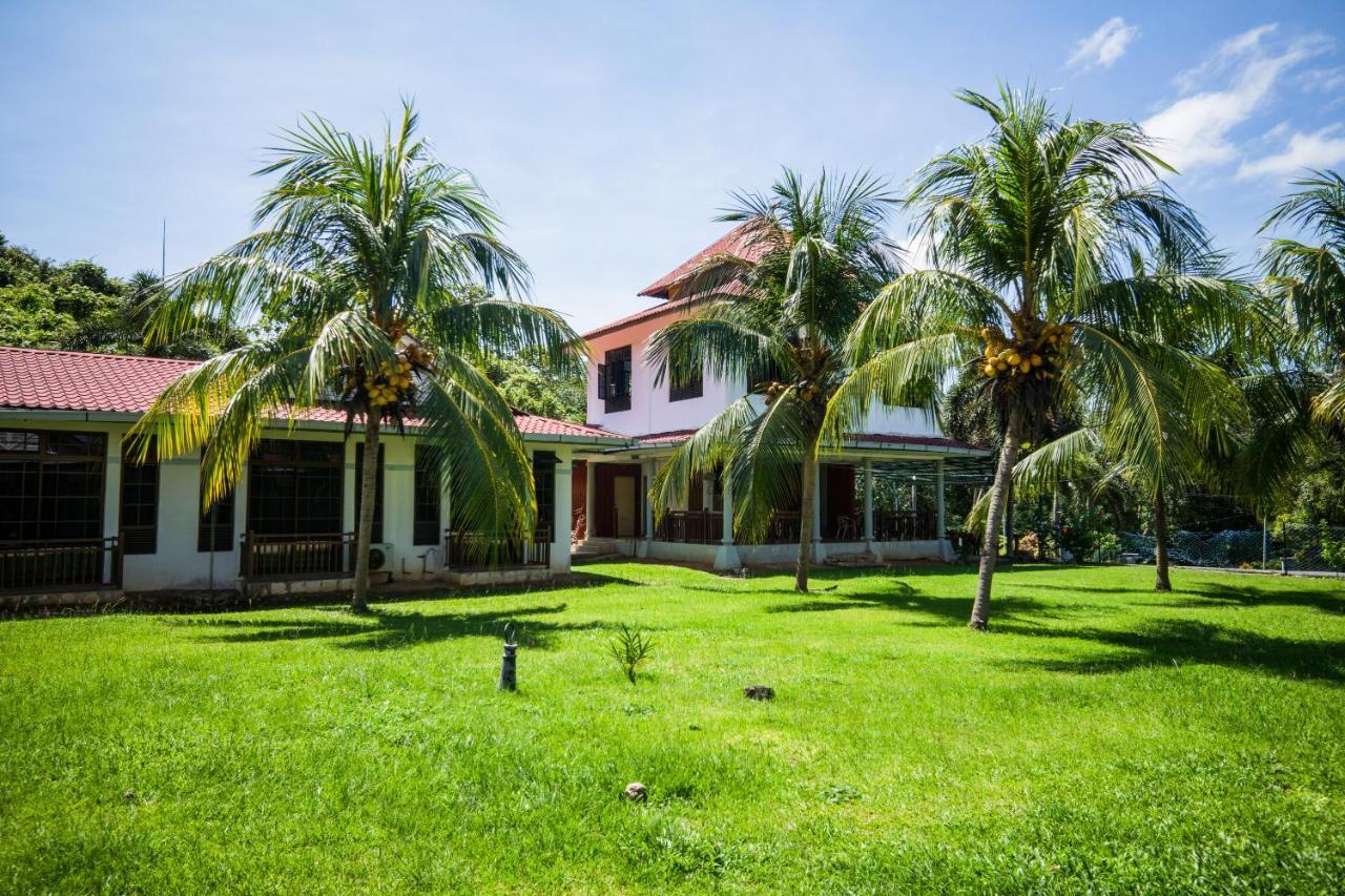 Terap Inn Kampong Raja Kültér fotó