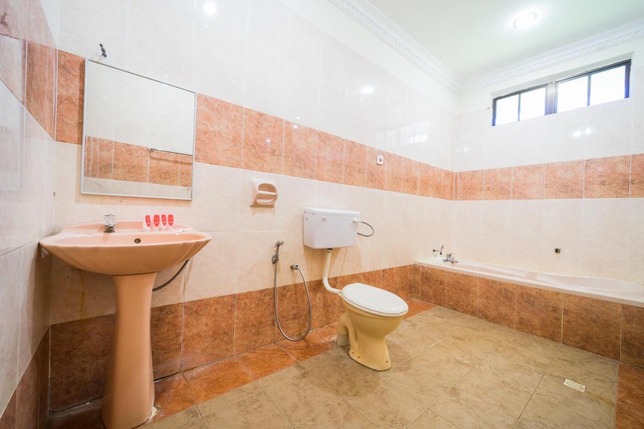 Terap Inn Kampong Raja Kültér fotó