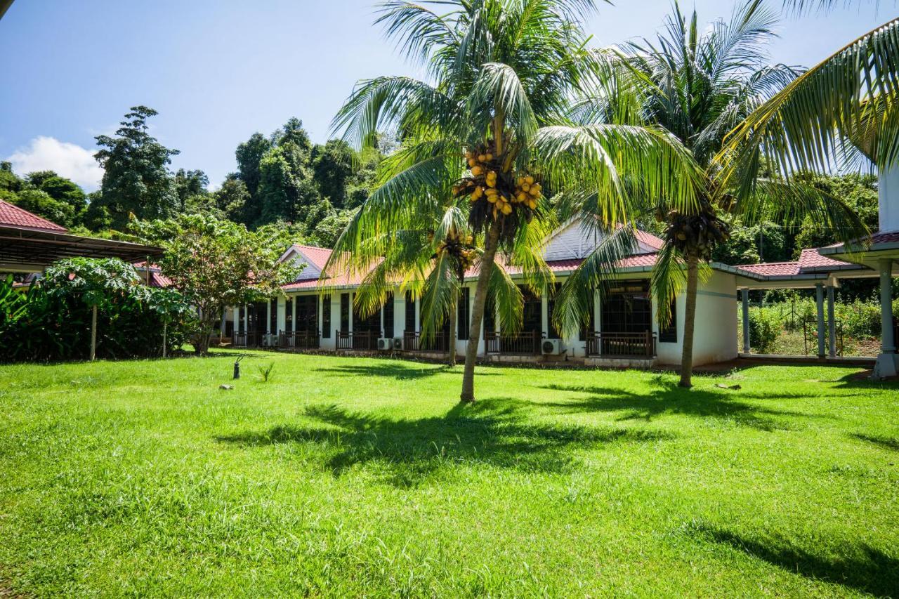 Terap Inn Kampong Raja Kültér fotó